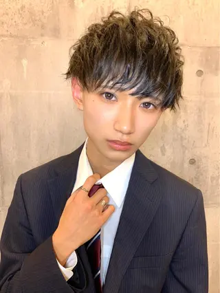 ショート カラー パーマ メンズ メンズ縮毛矯正 細谷碧海のヘアスタイル