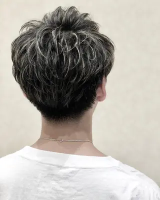 ショート カラー メンズ 内藤 裕真 k-twoのヘアスタイル