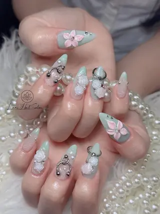 ネイル Lumi Shinokuboのネイルデザイン