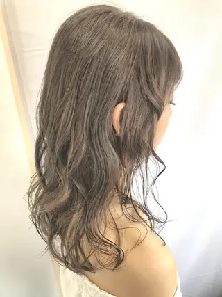 セミロング カラー TAKAHASHI LEAPSのヘアスタイル