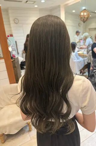 ロング カラー HIDERO/渋谷/ 韓国/顔周りカットのヘアスタイル