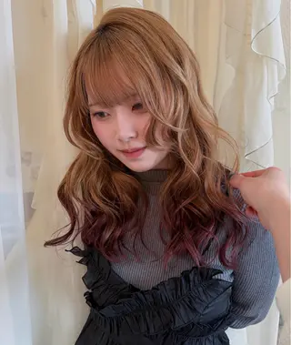 カラー 小林 真誉のヘアスタイル