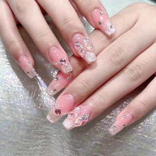 ネイル Queens テイのネイルデザイン