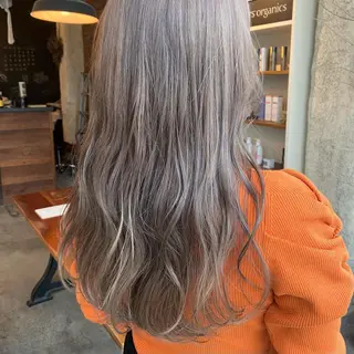 ロング カラー 透け感カラー/ momo🦕のヘアスタイル