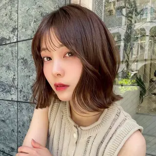 ミディアム カラー ヘアアレンジ 内大久保 列夏のヘアスタイル