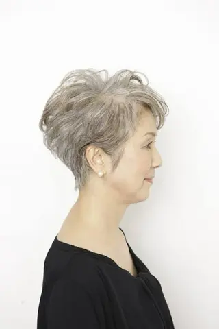ショート パーマ 𓊆美髪矯正𓊇岡田 昂樹のヘアスタイル