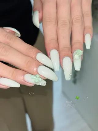 ネイル LIAn.🎀 Munakataのネイルデザイン