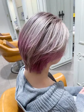 ショート カラー obje't cielのヘアスタイル
