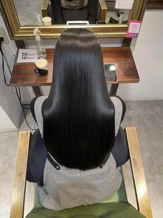 カラー ショート newi saLyu ネウィ サリューのヘアスタイル