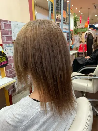 ミディアム ゆぴ☾/推しカラー /ハイトーンのヘアスタイル
