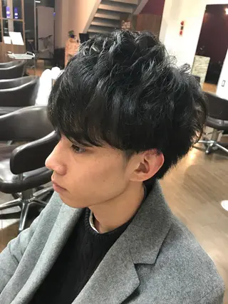 ショート パーマ メンズ ユウ イチのヘアスタイル