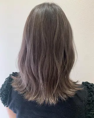 セミロング カラー hubhair レイヤー/透明感のヘアスタイル