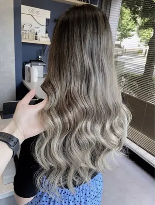 セミロング カラー 似合わせカット Rinka🌻のヘアスタイル