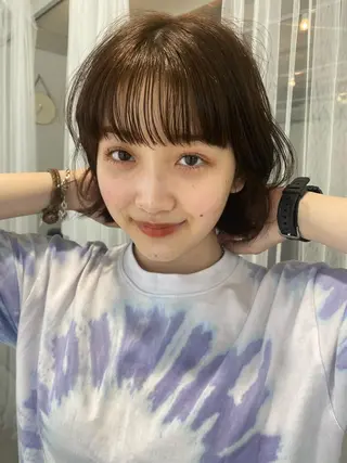 ミディアム サトウ ナナのヘアスタイル