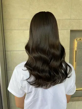 セミロング 透明感カラー🇰🇷 レイヤー✨桑原　研太のヘアスタイル