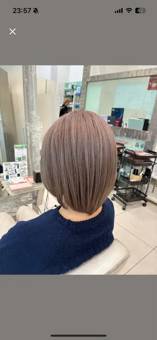 ショート カラー トップスタイリスト 石川みやびのヘアスタイル