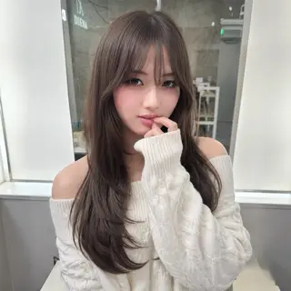 ロング カラー 🎀レイヤー×透明感 ×髪質改善🎀米田のヘアスタイル