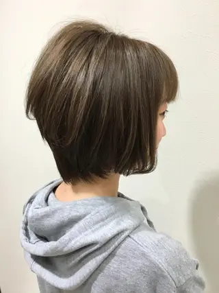 ショート カラー ディレクター ノナカのヘアスタイル