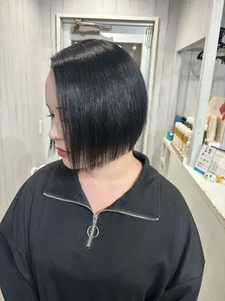 ショート カラー 桑原 由理のヘアスタイル