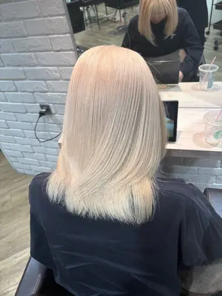 ミディアム 前田 菜奈子のヘアスタイル