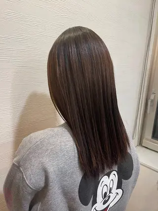 セミロング パーマ 艶カラー🎀 YUUKAのヘアスタイル