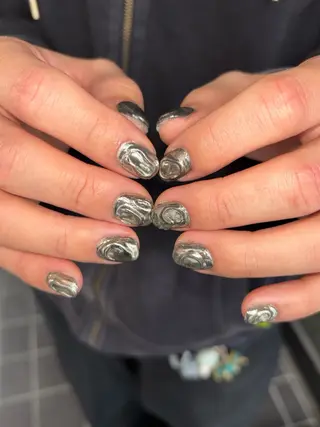 ネイル 🪐富島彩夏 /海外nail🪐のネイルデザイン