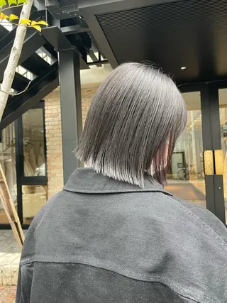 ミディアム カラー kana .のヘアスタイル