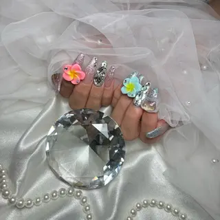 ネイル Yuna 𝝑𝝔*.+ﾟのネイルデザイン