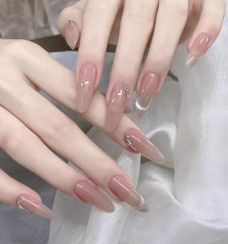 ネイル エリ🫧 nail池袋東口のネイルデザイン