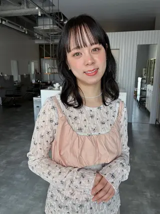 ミディアム 濱田 香澄のヘアスタイル