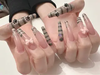 ロング Santolina Lilyのネイルデザイン