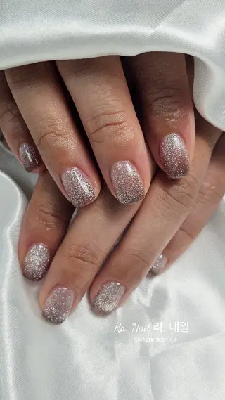 ネイル Ra: Nail   라: 네일のネイルデザイン
