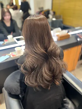 セミロング 髪質改善・水素カラー ARIA(ému)のヘアスタイル
