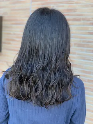 セミロング メンズスタイル バレイヤージュ　齋藤のヘアスタイル