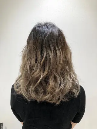 セミロング カラー ✨ケア×デザイン🎨 杉本賢人のヘアスタイル