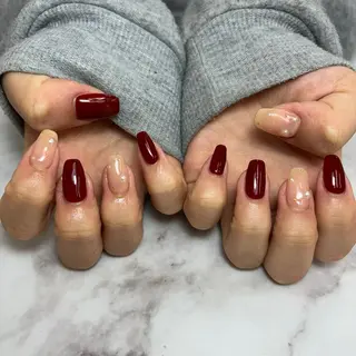 salon UNE LMA見習いスタッフのネイルデザイン