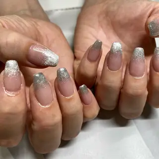 ネイル 🫧RaLa ⭐︎AYAKA🫧のネイルデザイン
