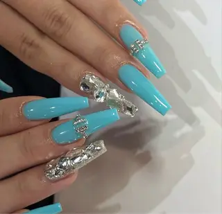 ネイル VV  Nail salonのネイルデザイン