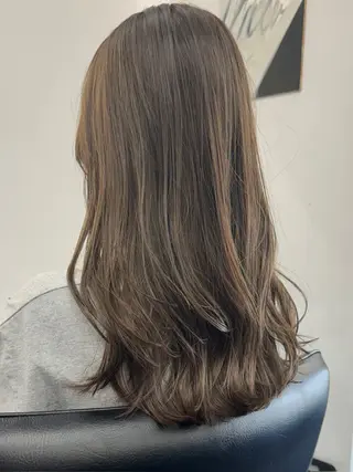 セミロング カラー manami (sibell)のヘアスタイル