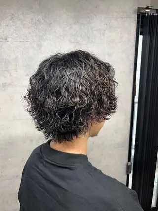 パーマ メンズ 飯塚 竜之介のヘアスタイル