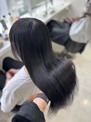 ロング カラー 流行りの透明感カラー ×縮毛矯正🤍ユウのヘアスタイル