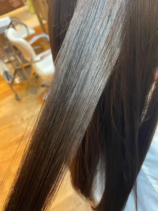 カラー 氷見 早祐香のヘアスタイル