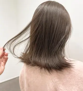 セミロング カラー kana .のヘアスタイル