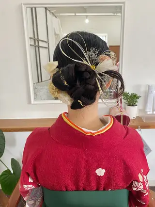 セミロング ヘアアレンジ Kazaoka Saraのヘアスタイル