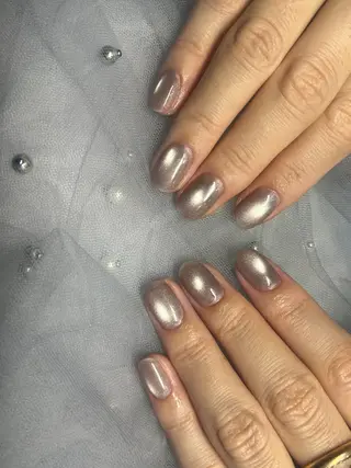 ネイル RUBYネイルサロン 9Caratsのネイルデザイン
