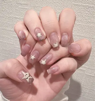 ネイル D-BEAUTY Nailsalonのネイルデザイン