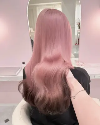 ロング カラー ハイトーンカラー💞 くるみ🎀のヘアスタイル