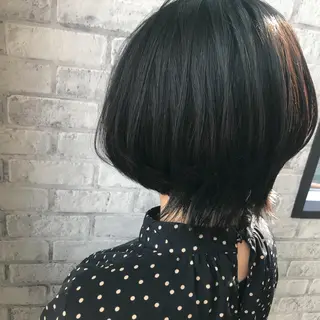 ショート カラー Oopsレイヤー 加藤澄都のヘアスタイル