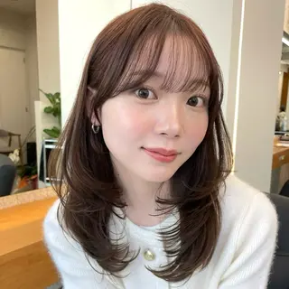 セミロング minami🤎 レイヤーカットのヘアスタイル