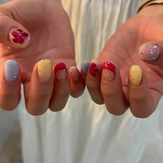 ネイル 栗田 ゆう子のネイルデザイン
